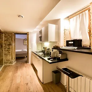 La Bibliothèque - Fully Equipped In Vieux Old Town Appartement